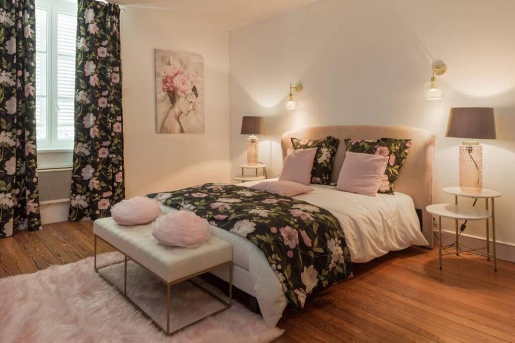 Chez La Tante Louise - Appartement Prive De Charme Passenans Buitenkant foto
