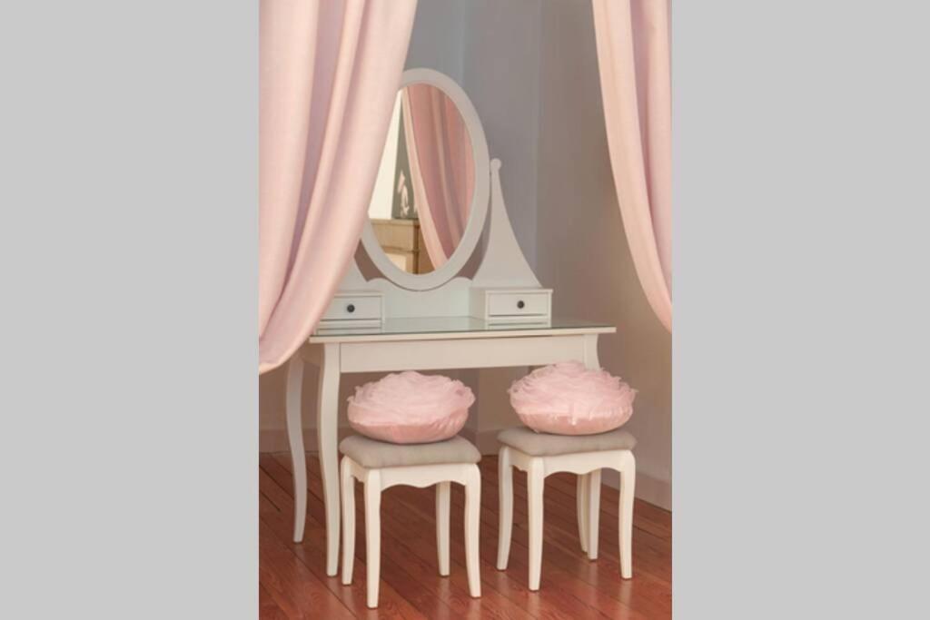 Chez La Tante Louise - Appartement Prive De Charme Passenans Buitenkant foto