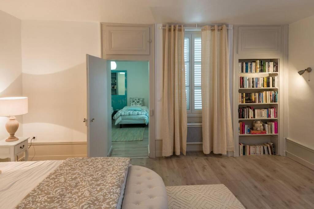 Chez La Tante Louise - Appartement Prive De Charme Passenans Buitenkant foto